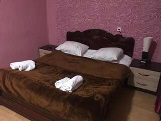 Отели типа «постель и завтрак» B&B NaBaDa Кутаиси Двухместный номер с 1 кроватью и общей ванной комнатой-2